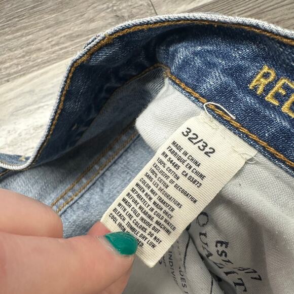 American Eagle Mid Wash Faded Blue Mens 32x32 Relaxed Fit Straight Denim Jeans - Picture 5 of 13